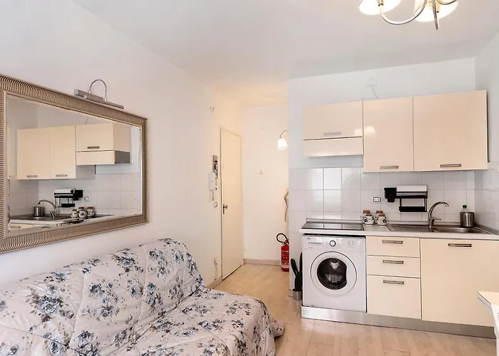 La Casa Di Iris Con Posto Auto Apartman